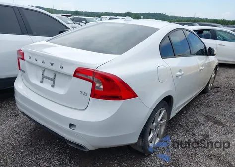 2015 Volvo S60 T5 from USA, damaged, VIN YV140MFJ1F1345575
